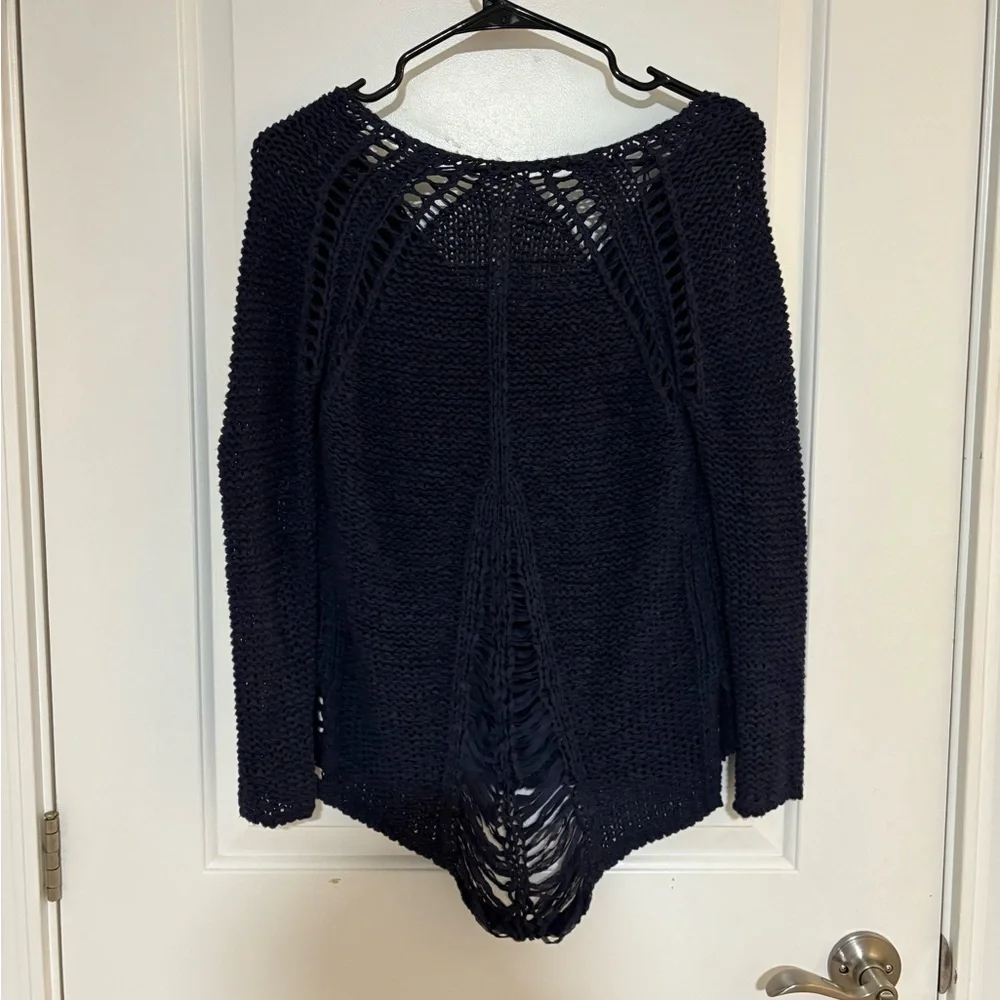 Tezinis Deep Blue V-Neck Sweater - Picture 3 of 4